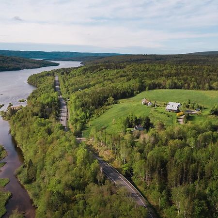 Chanterelle Inn & Cottages Baddeck Inlet Buitenkant foto