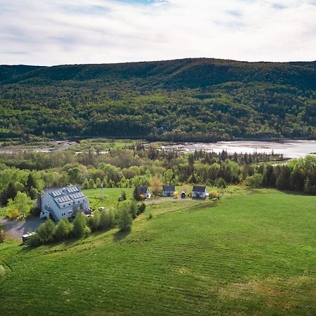 Chanterelle Inn & Cottages Baddeck Inlet Buitenkant foto