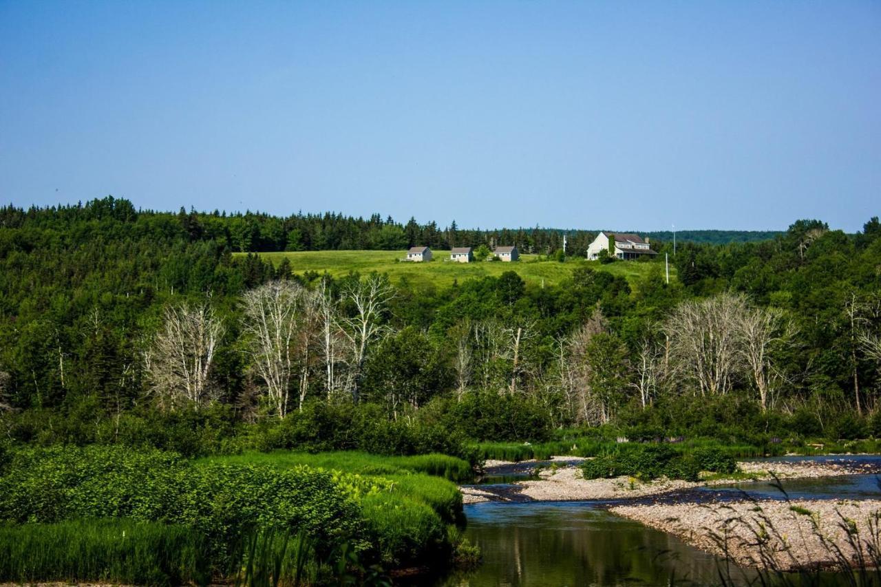 Chanterelle Inn & Cottages Baddeck Inlet Buitenkant foto
