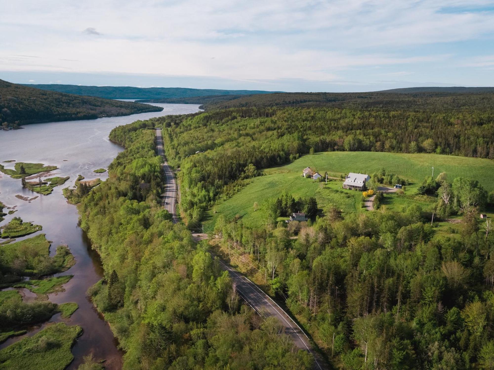 Chanterelle Inn & Cottages Baddeck Inlet Buitenkant foto