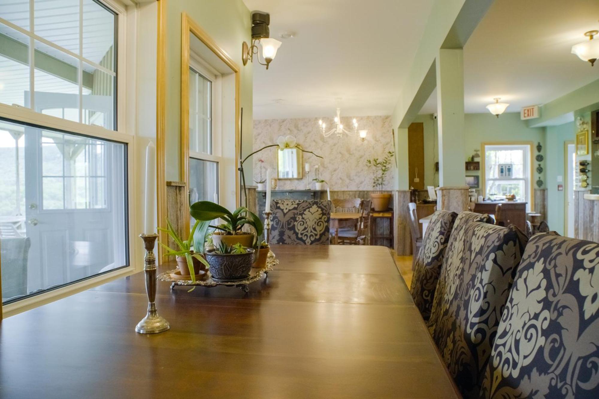 Chanterelle Inn & Cottages Baddeck Inlet Buitenkant foto