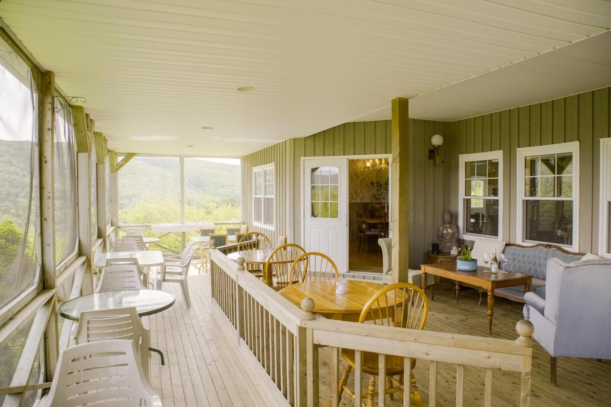 Chanterelle Inn & Cottages Baddeck Inlet Buitenkant foto