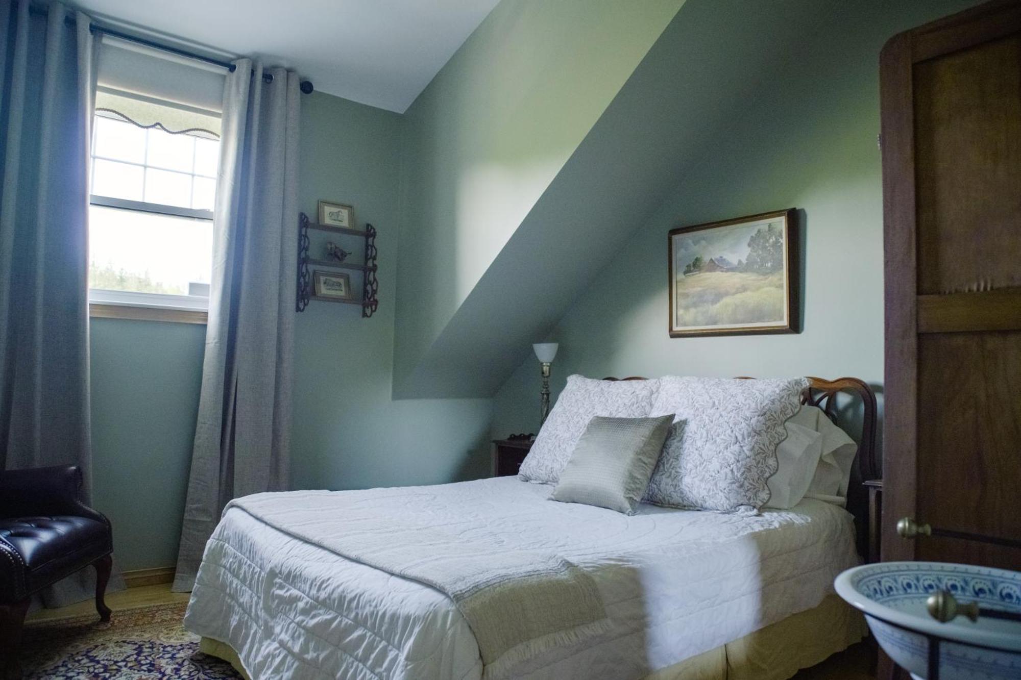Chanterelle Inn & Cottages Baddeck Inlet Buitenkant foto